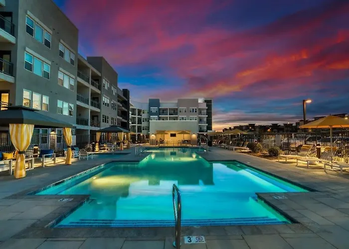 Stunning Westgate Cozysuites By Stadium With Pool 12 Glendale
