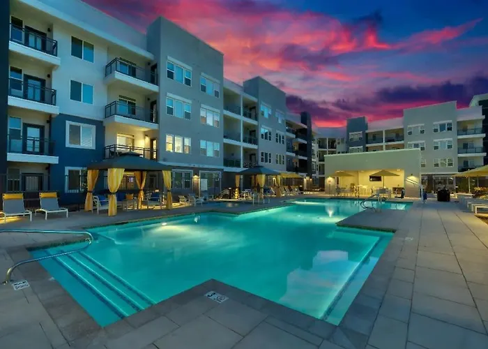 Stunning Westgate Cozysuites By Stadium With Pool 12 *