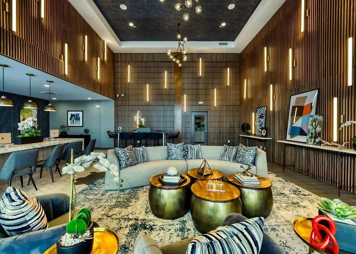 Stunning Westgate Cozysuites By Stadium With Pool 12 Apartment