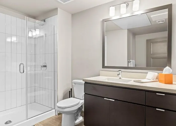 Apartment Stunning Westgate Cozysuites By Stadium With Pool 12 Glendale