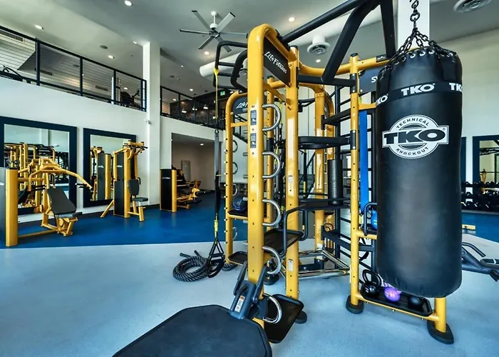 Stunning Westgate Cozysuites By Stadium With Pool 12 * Glendale