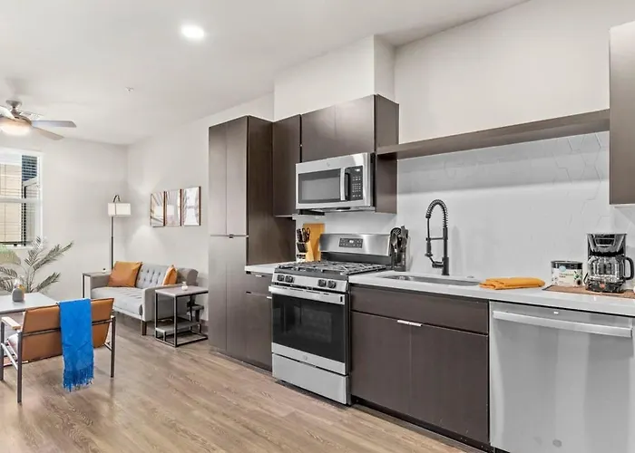 Stunning Westgate Cozysuites By Stadium With Pool 12 Apartment